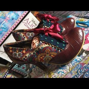 Irregular Choice Quill Glimmer US 7 UK 37